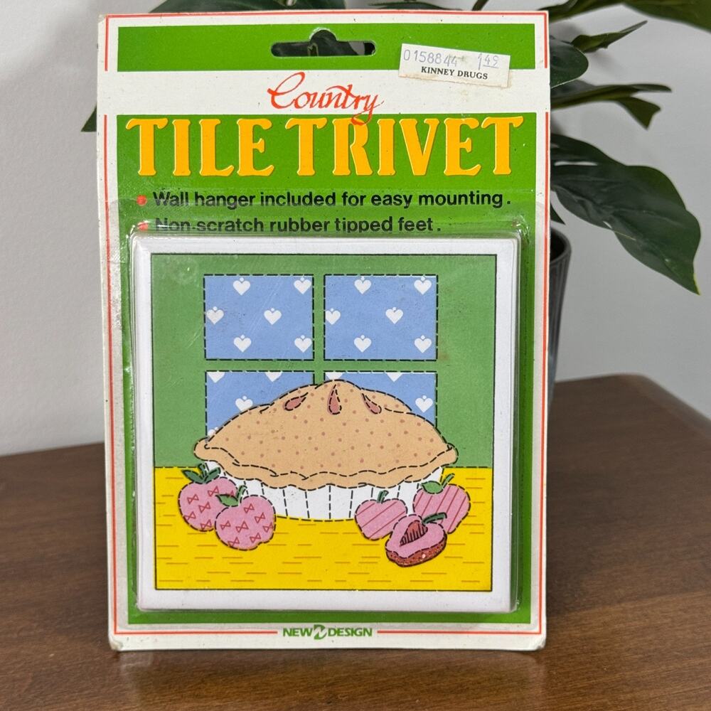 Vintage NOS Country Tile Trivet Apple Pie New Design Brand New Old Stock in Pkg
